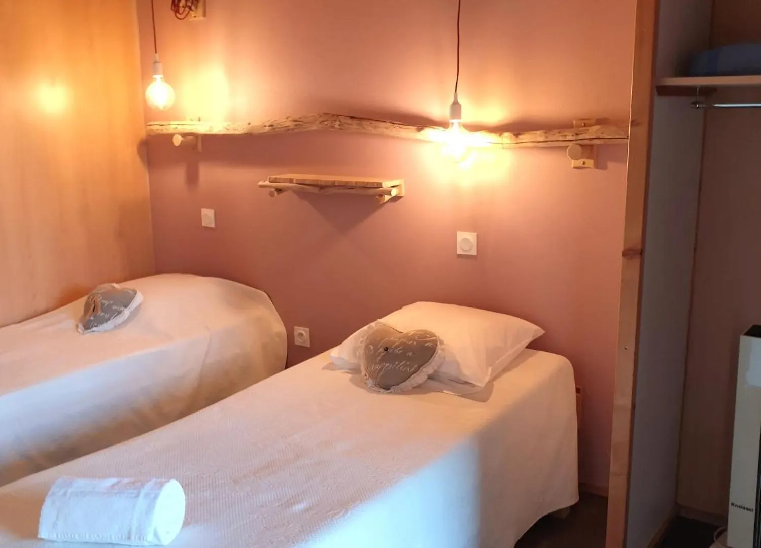 Hotel Nid Douillet à Poncins France