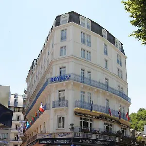 *** Hotel Royal France